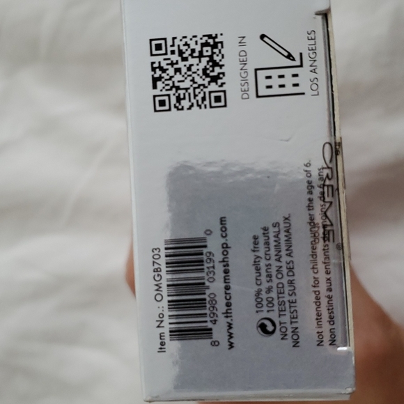 New The Creme Shop OMG makeup brush - Picture 2 of 4